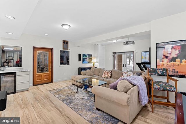 43312 CRYSTAL LAKE ST, Leesburg, VA 20176