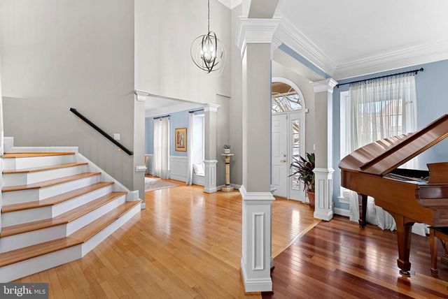 43312 CRYSTAL LAKE ST, Leesburg, VA 20176