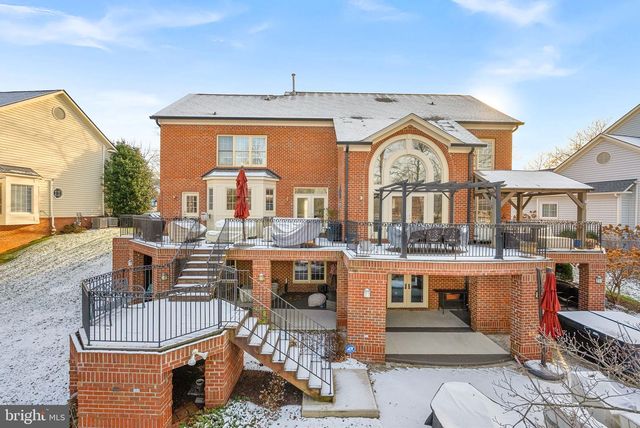 43312 CRYSTAL LAKE ST, Leesburg, VA 20176