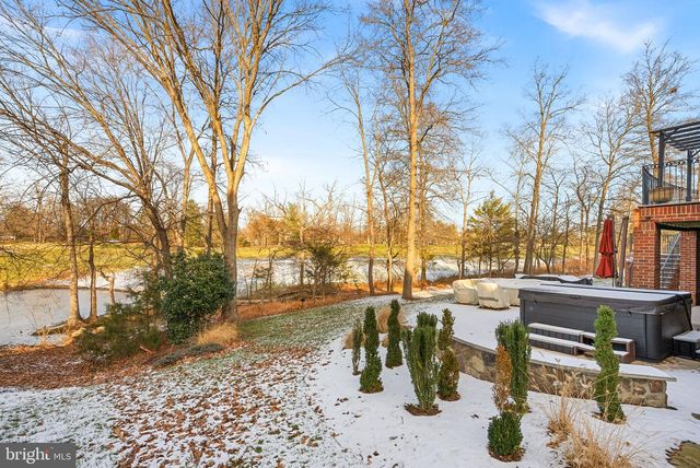 43312 CRYSTAL LAKE ST, Leesburg, VA 20176