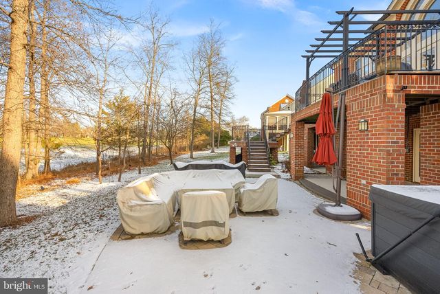 43312 CRYSTAL LAKE ST, Leesburg, VA 20176