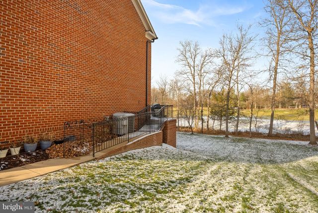 43312 CRYSTAL LAKE ST, Leesburg, VA 20176