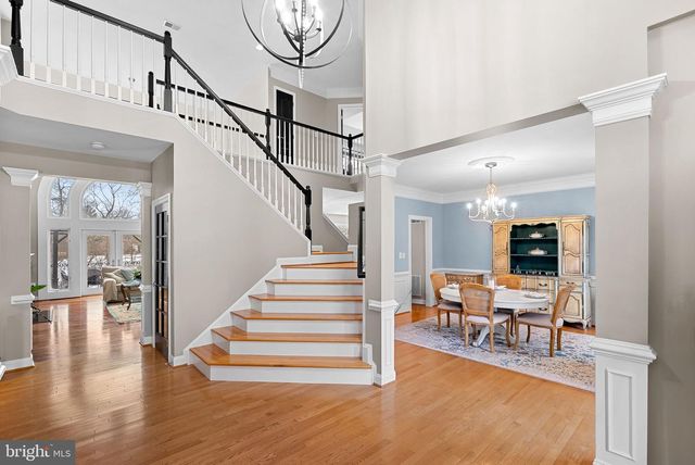 43312 CRYSTAL LAKE ST, Leesburg, VA 20176