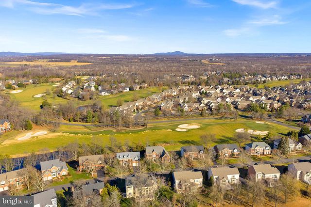 43312 CRYSTAL LAKE ST, Leesburg, VA 20176