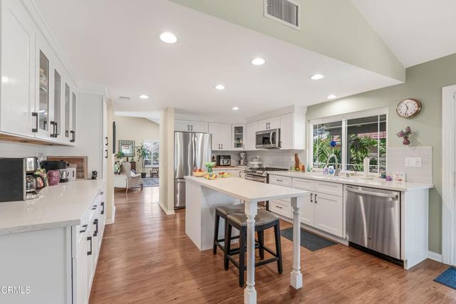 36 Ilex Drive, Thousand Oaks, CA 91320