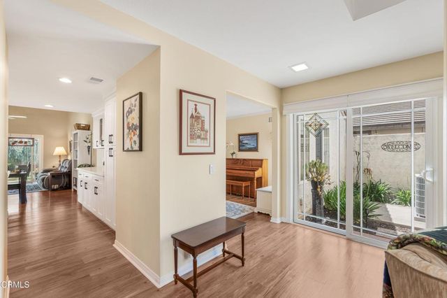 36 Ilex Drive, Thousand Oaks, CA 91320