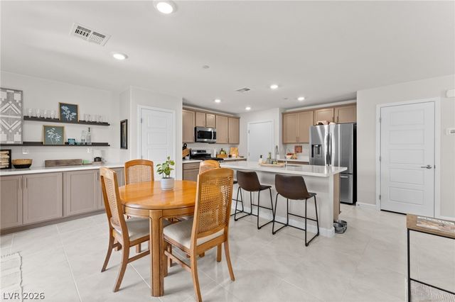 330 Bay Village Place, Henderson, NV 89011