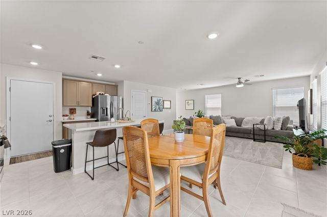 330 Bay Village Place, Henderson, NV 89011