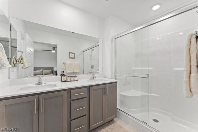 330 Bay Village Place, Henderson, NV 89011