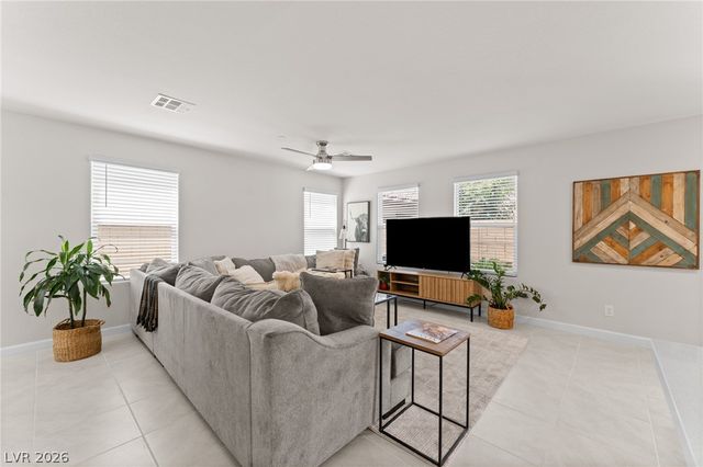 330 Bay Village Place, Henderson, NV 89011