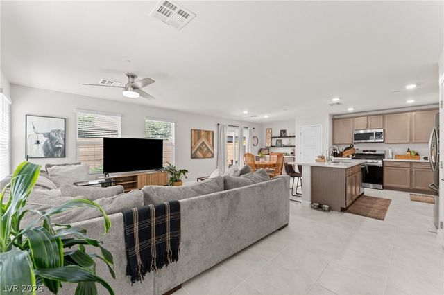 330 Bay Village Place, Henderson, NV 89011