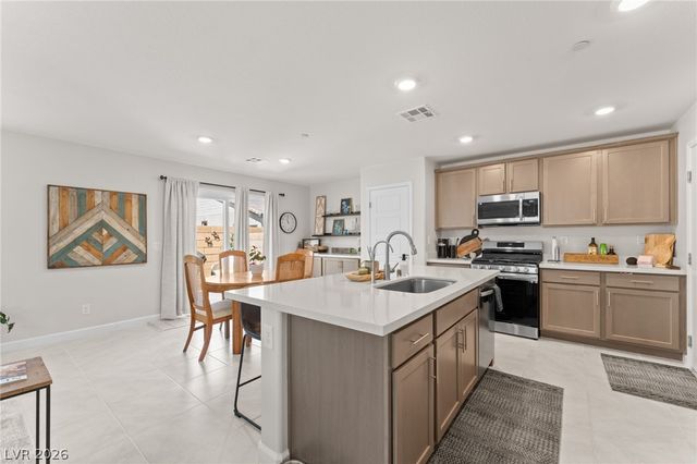 330 Bay Village Place, Henderson, NV 89011