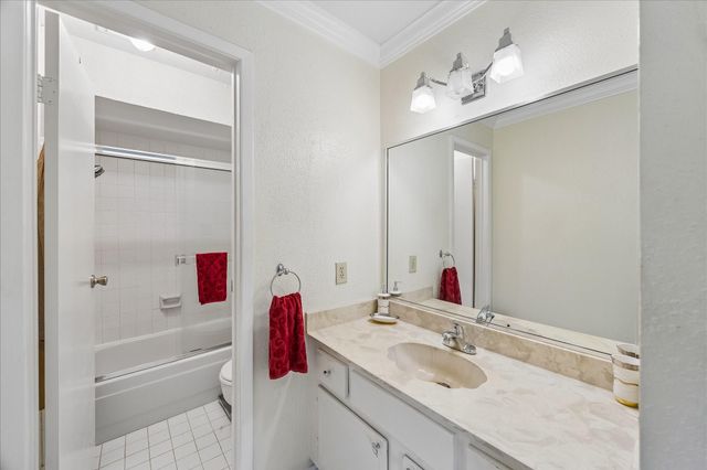 14555 Wunderlich Drive 2801, Houston, TX 77069