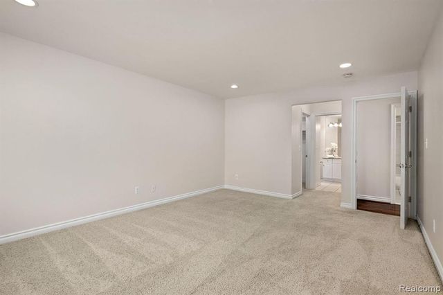 1113 N Old Woodward Ave Unit 37, Birmingham, MI 48009