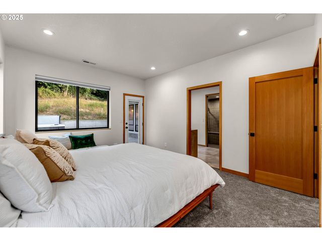 14327 Ne 359TH St, La Center, WA 98629