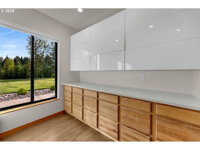 14327 Ne 359TH St, La Center, WA 98629