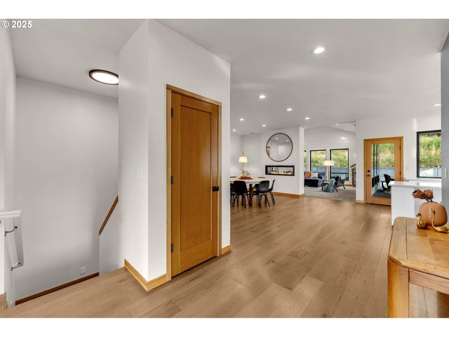 14327 Ne 359TH St, La Center, WA 98629