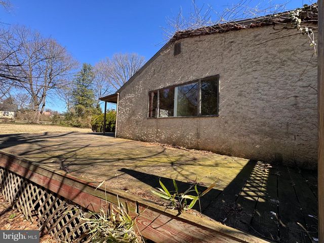 114 AIRDALE RD, Bryn Mawr, PA 19010