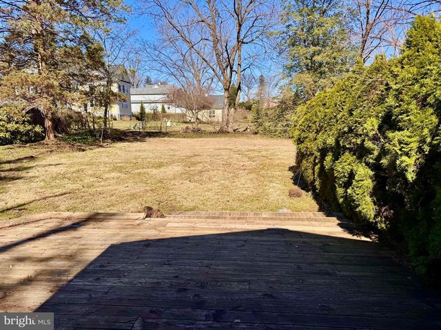 114 AIRDALE RD, Bryn Mawr, PA 19010