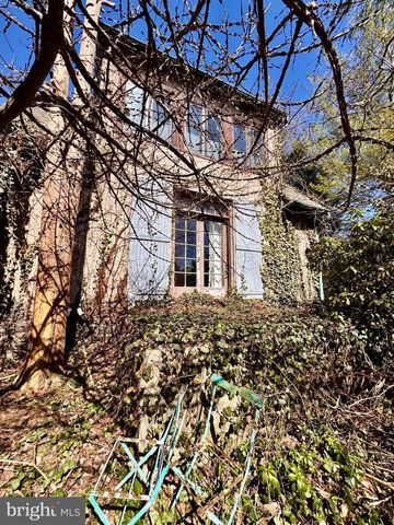 114 AIRDALE RD, Bryn Mawr, PA 19010