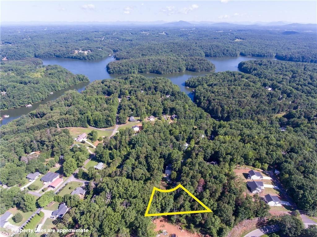 3703 Lakeview Drive, Gainesville, GA 30501