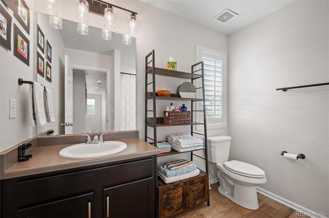 6153 S Jackson Gap Court, Aurora, CO 80016