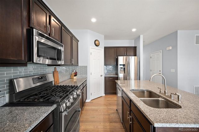 6153 S Jackson Gap Court, Aurora, CO 80016