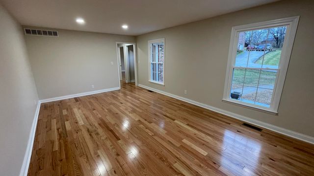 209 Eastover Drive, Frankfort, KY 40601