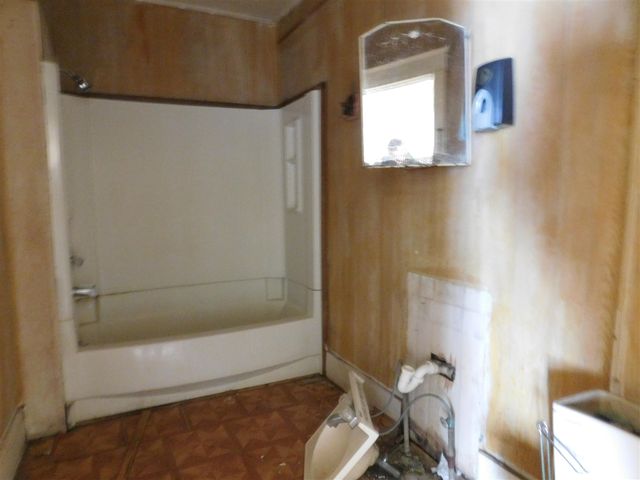 617 Dwight Avenue, Kalamazoo, MI 49048