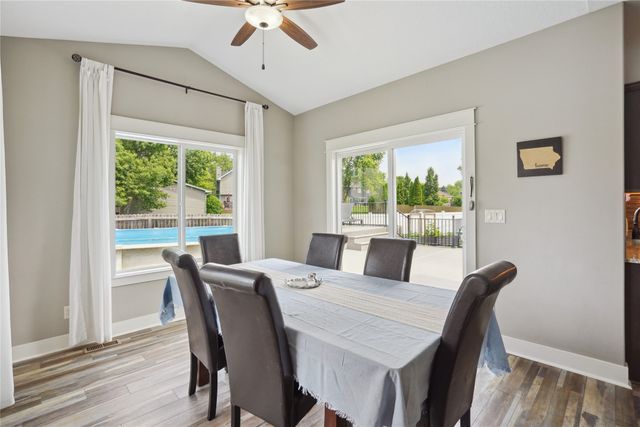 4205 Lakewood Lane, Des Moines, IA 50320