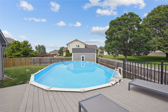 4205 Lakewood Lane, Des Moines, IA 50320