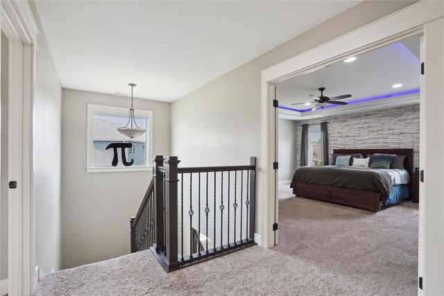 4205 Lakewood Lane, Des Moines, IA 50320