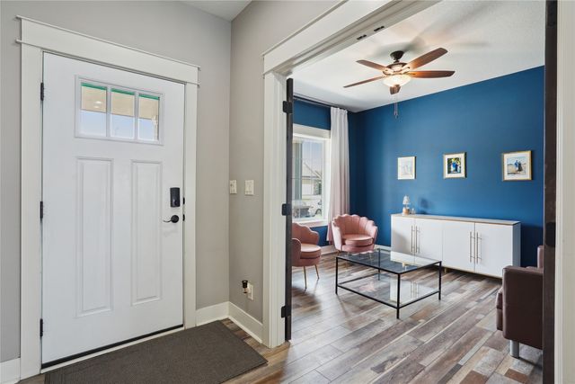 4205 Lakewood Lane, Des Moines, IA 50320