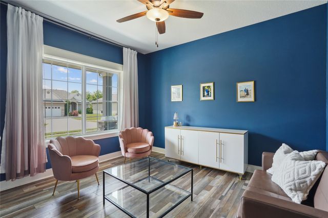 4205 Lakewood Lane, Des Moines, IA 50320