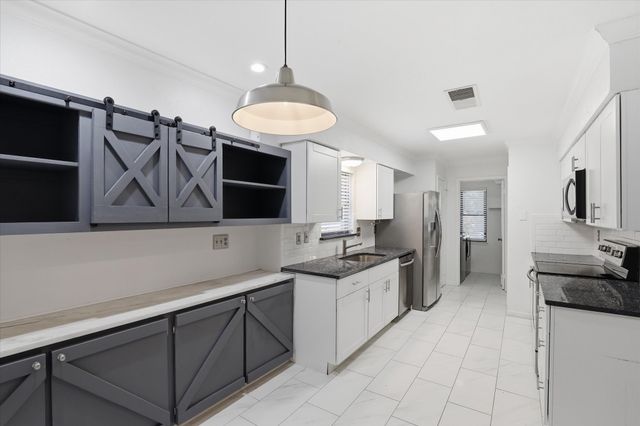 6857 Younger Drive, The Colony, TX 75056