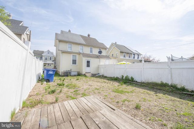 424 KOSSUTH ST, Riverside, NJ 08075