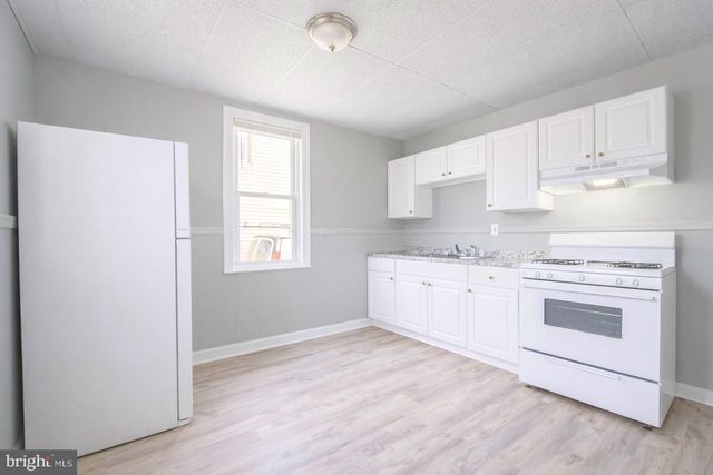 424 KOSSUTH ST, Riverside, NJ 08075