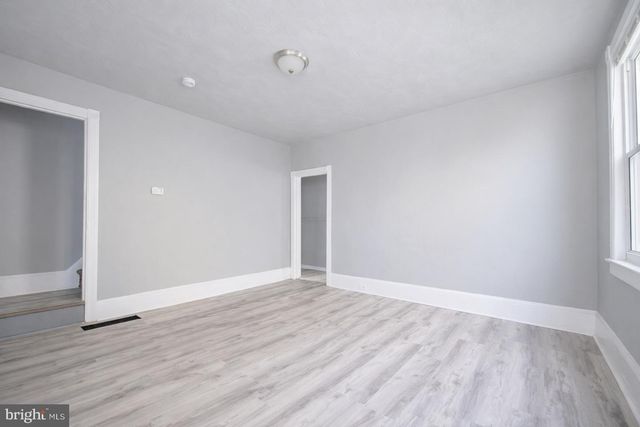 424 KOSSUTH ST, Riverside, NJ 08075