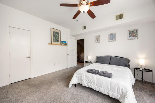 2106 Holman Street B, Houston, TX 77004