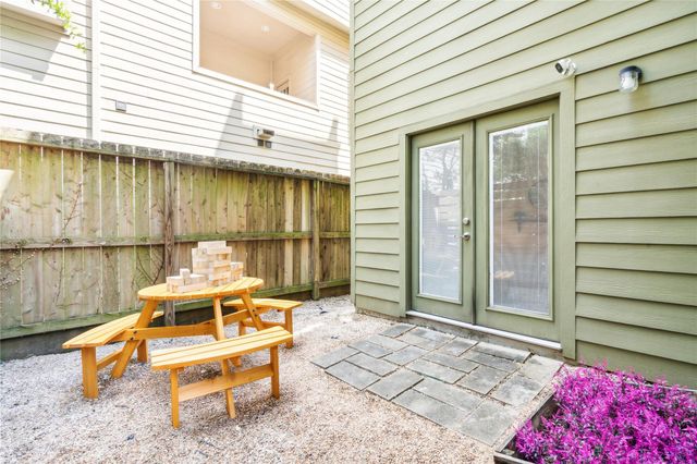 2106 Holman Street B, Houston, TX 77004