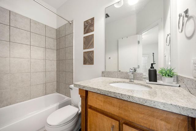 2106 Holman Street B, Houston, TX 77004
