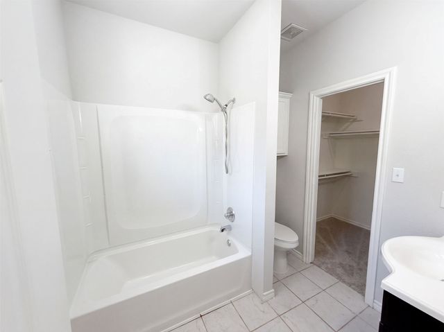327 Texas Drive, Lake Dallas, TX 75065