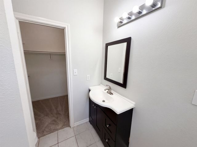 327 Texas Drive, Lake Dallas, TX 75065