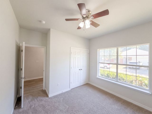 327 Texas Drive, Lake Dallas, TX 75065