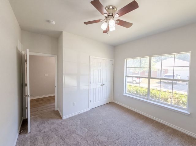 327 Texas Drive, Lake Dallas, TX 75065
