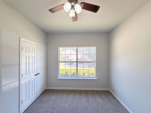 327 Texas Drive, Lake Dallas, TX 75065