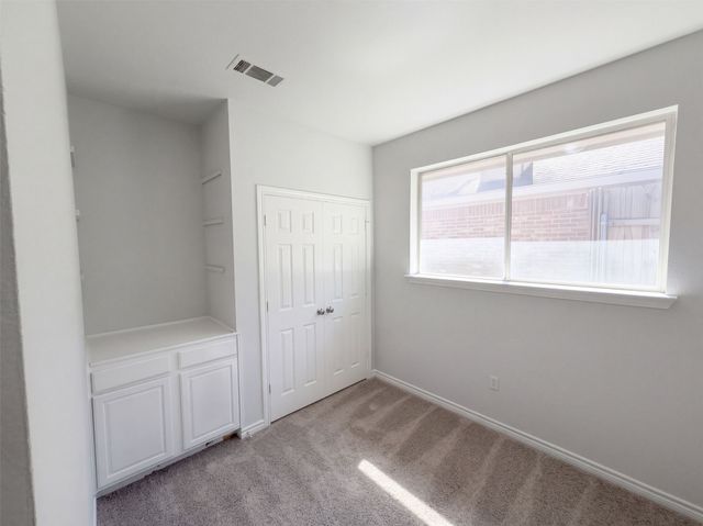 327 Texas Drive, Lake Dallas, TX 75065