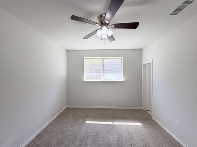 327 Texas Drive, Lake Dallas, TX 75065