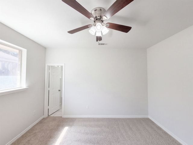 327 Texas Drive, Lake Dallas, TX 75065