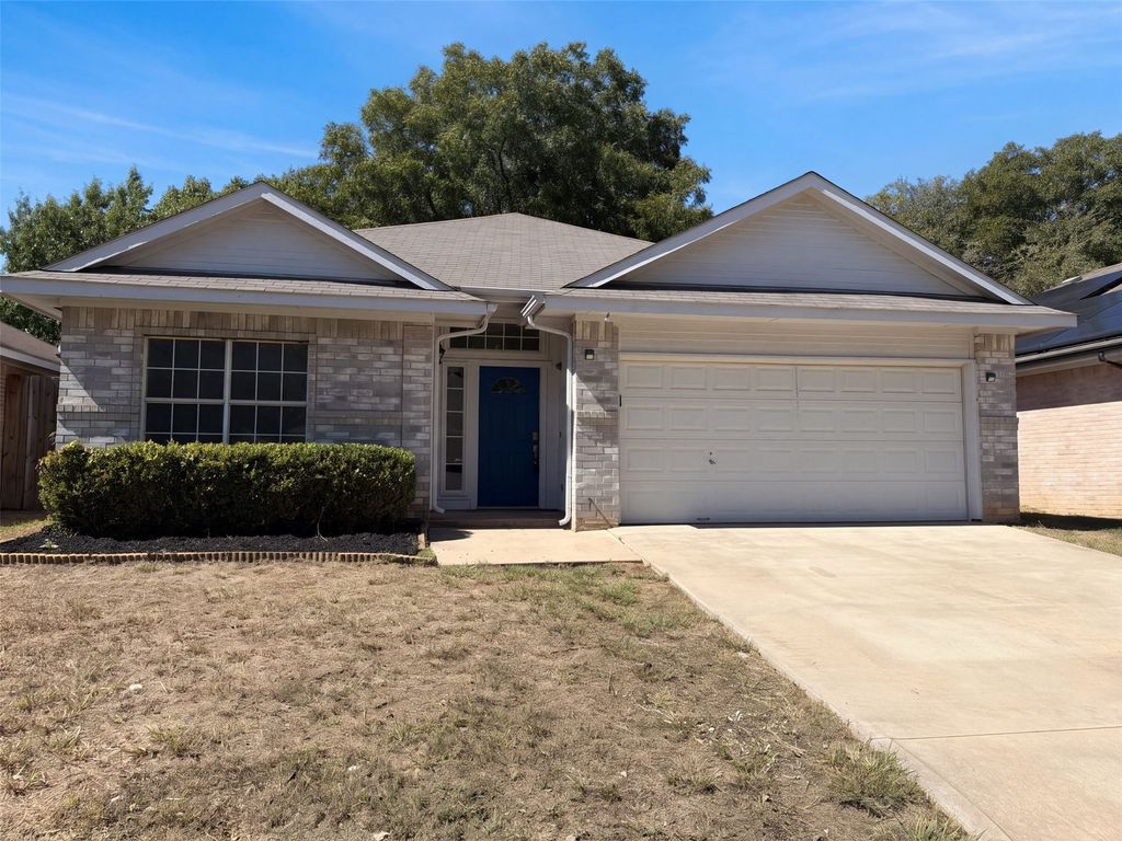 327 Texas Drive, Lake Dallas, TX 75065 — exterior